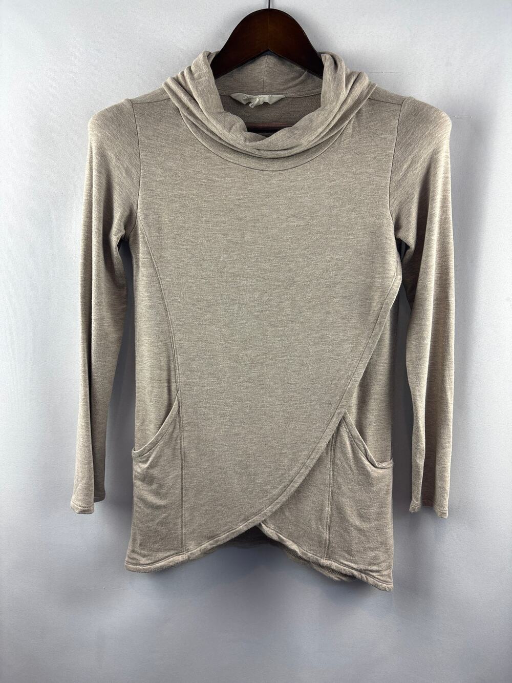 Women’s Magnolia Grace Small Beige Mockturtleneck Sweatshirt